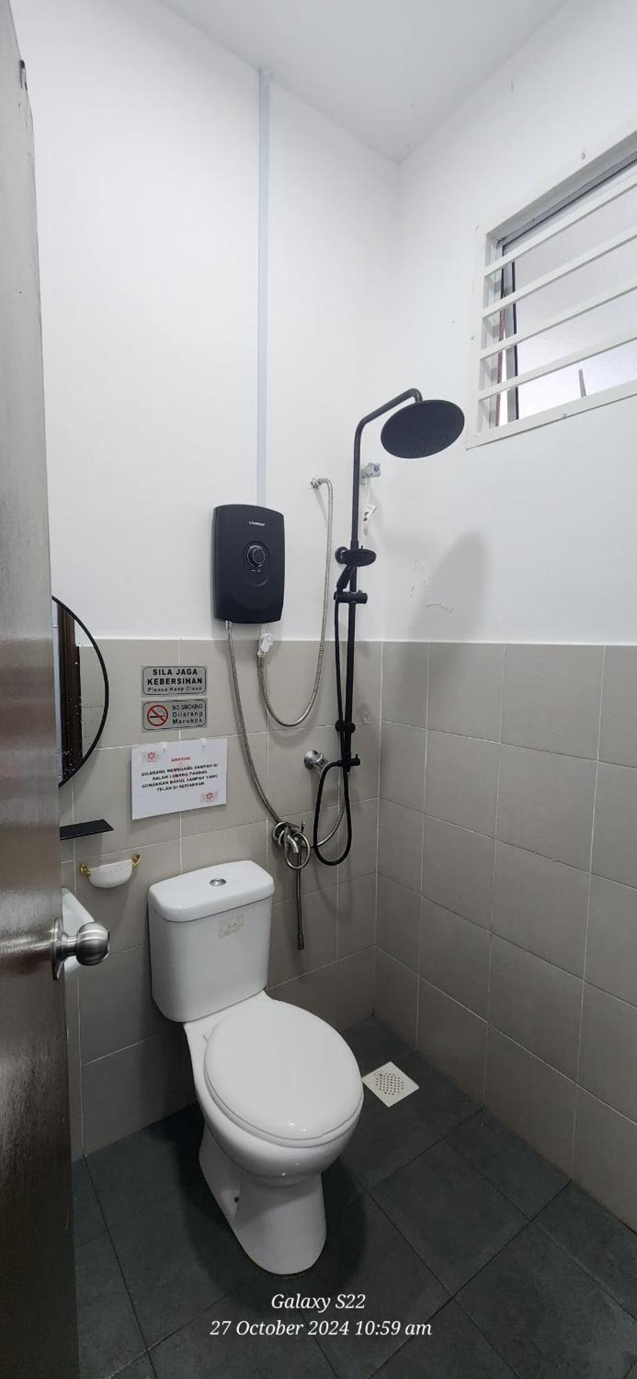 Fazlizasuite Homestay @ Teluk Kemang-Muslim Preferred Port Dickson Esterno foto